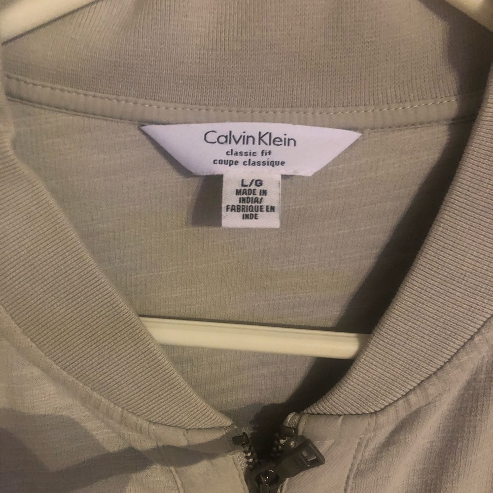Calvin Klein - Picture 3 of 3